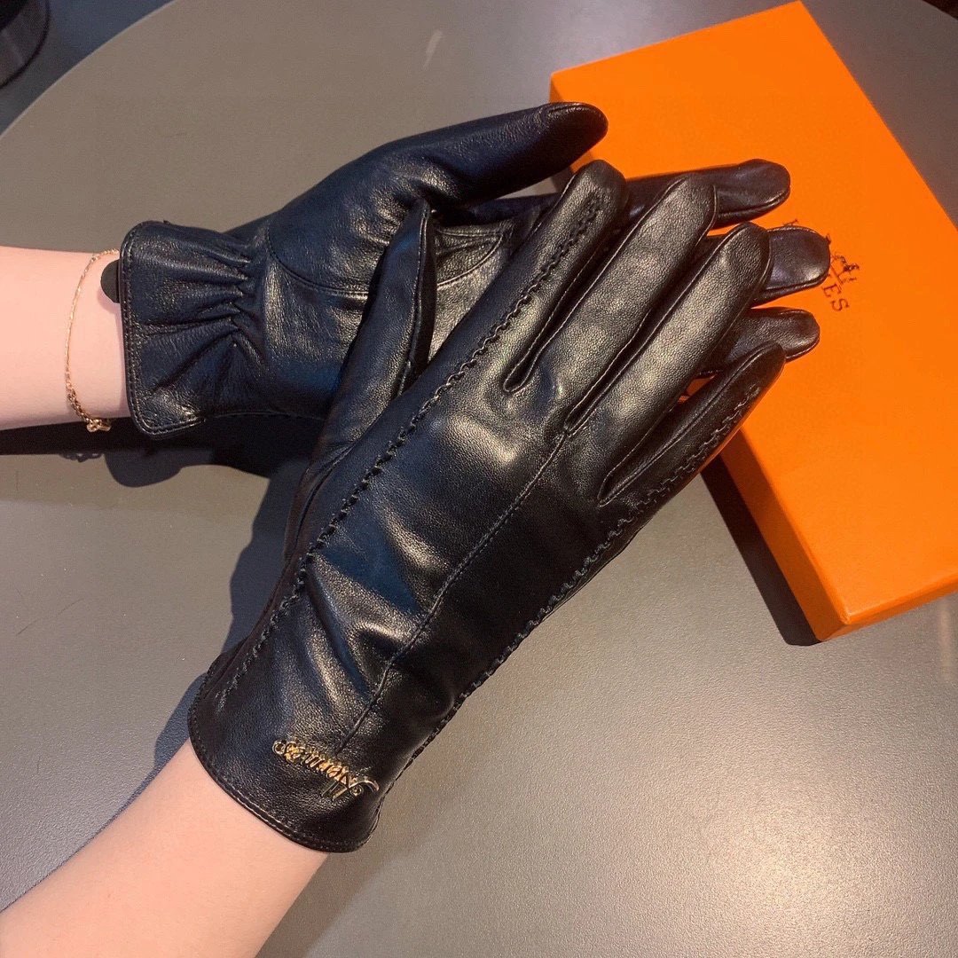 Hermes Lambskin Cashmere Gloves Ver.C — QC