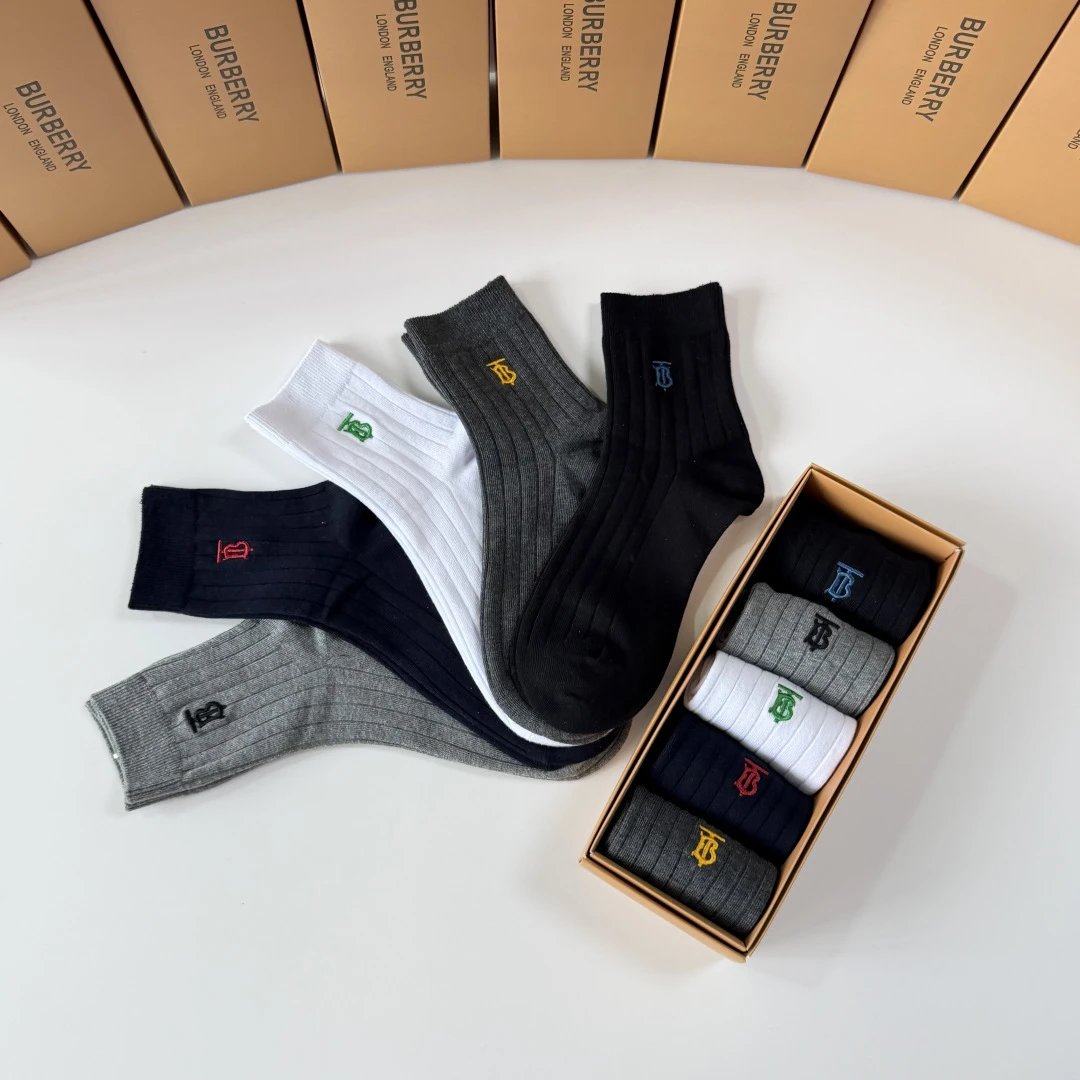 Burberry Knee-High Socks Ver.C — QC