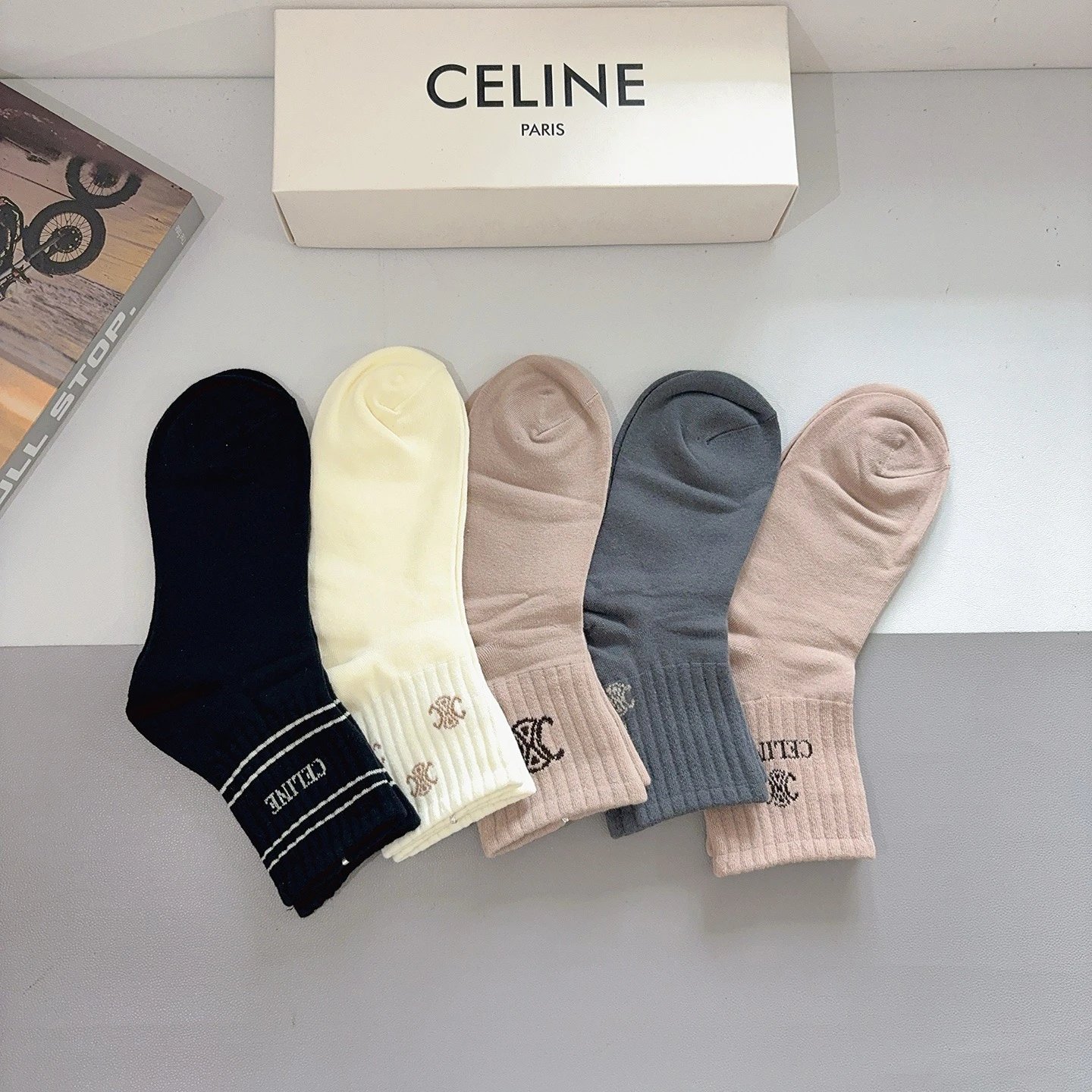 Celine Crew Cotton No-Show Socks Ver.A — Zdjęcie 4