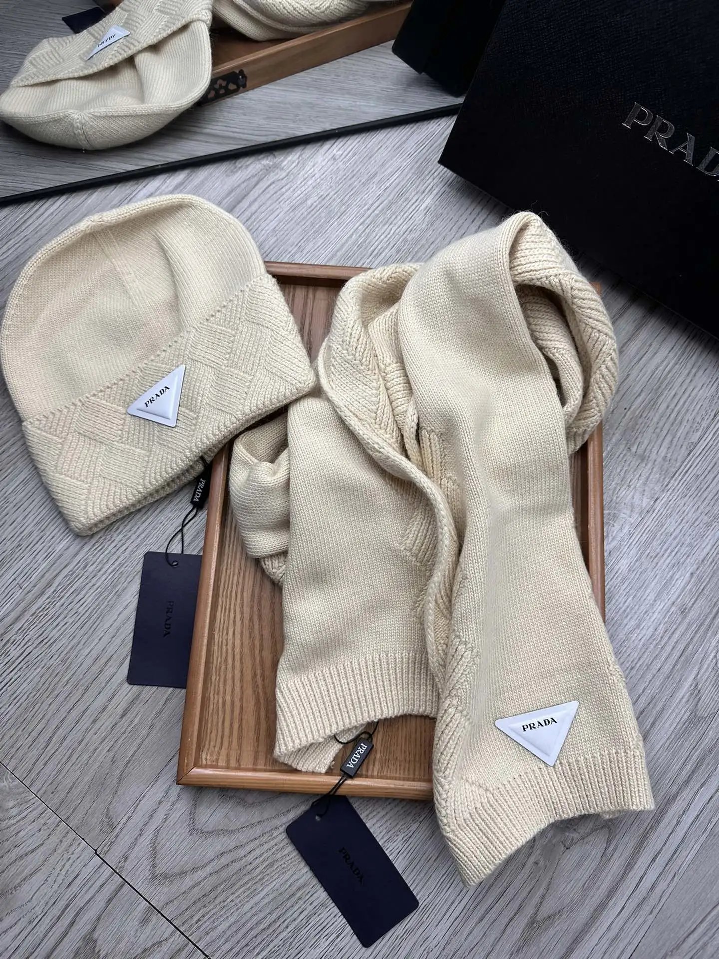 Prada Wool Rabbit Fur Scarf & Hat Set Ver.F — Photo 9