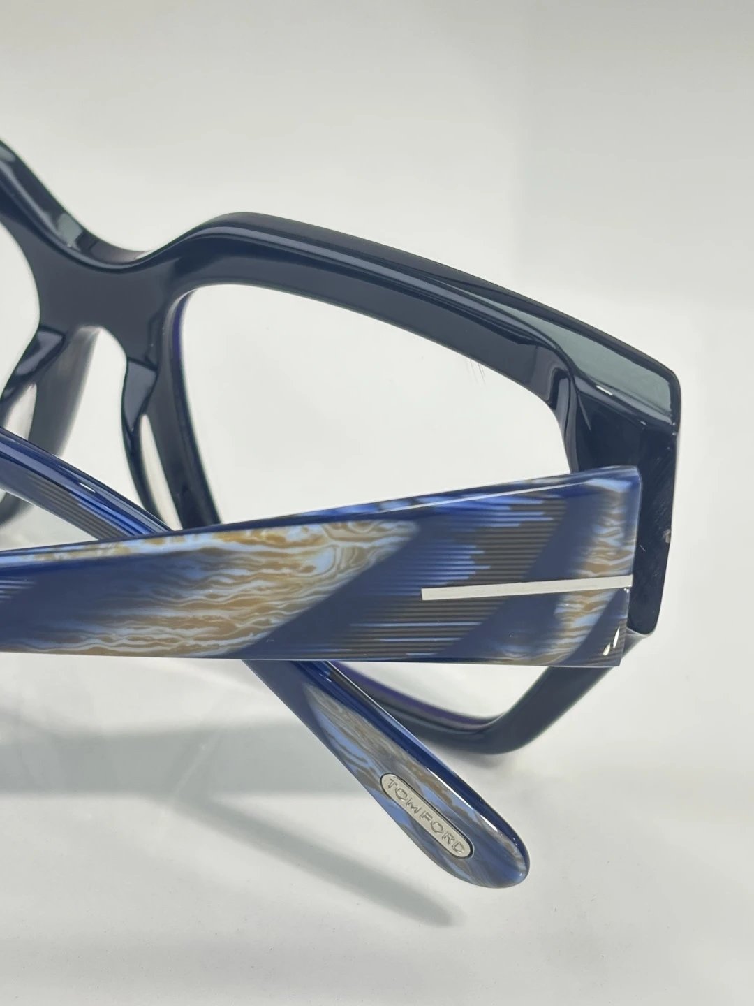 Tom Ford FT5951 Sunglasses 54-16-140 — photo 8