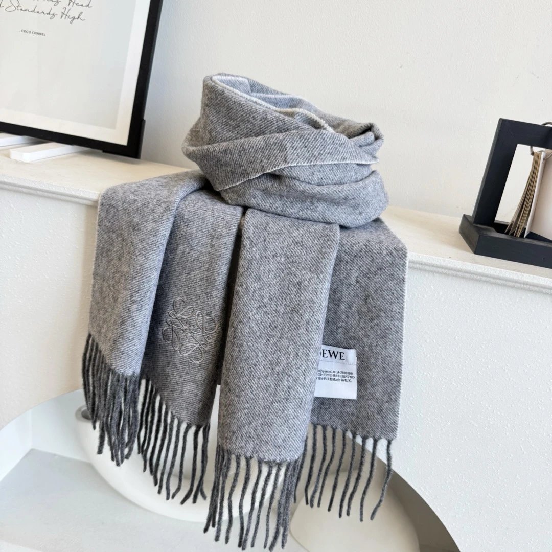 Loewe Cashmere Scarf Ver.G — QC