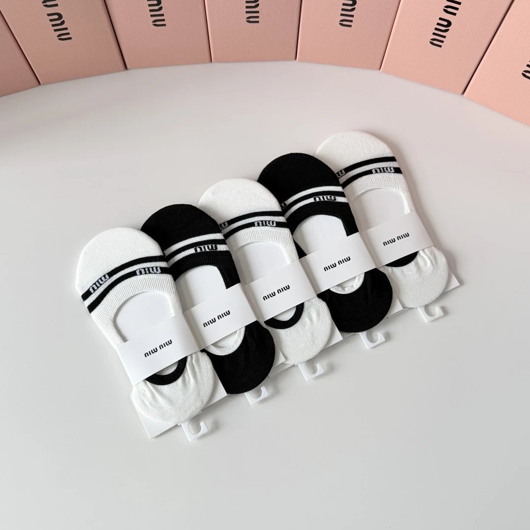 Miu Miu No-Show Socks 5-Pair Box Ver.A — photo 8