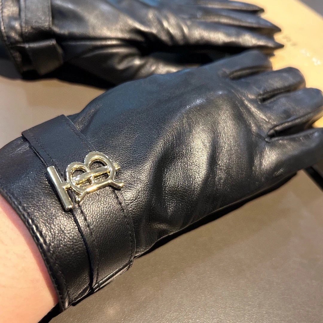 Burberry Lambskin Thermal Gloves Ver.E — Photo 3
