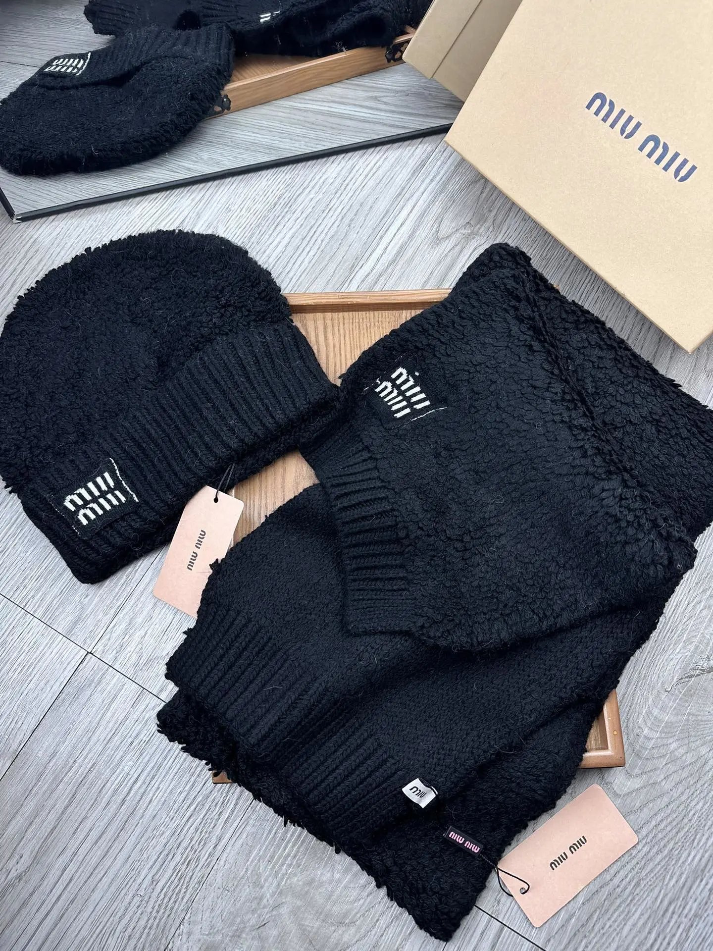 Miu Miu Wool Rabbit Fur Scarf & Hat Set Ver.D — Photo 5