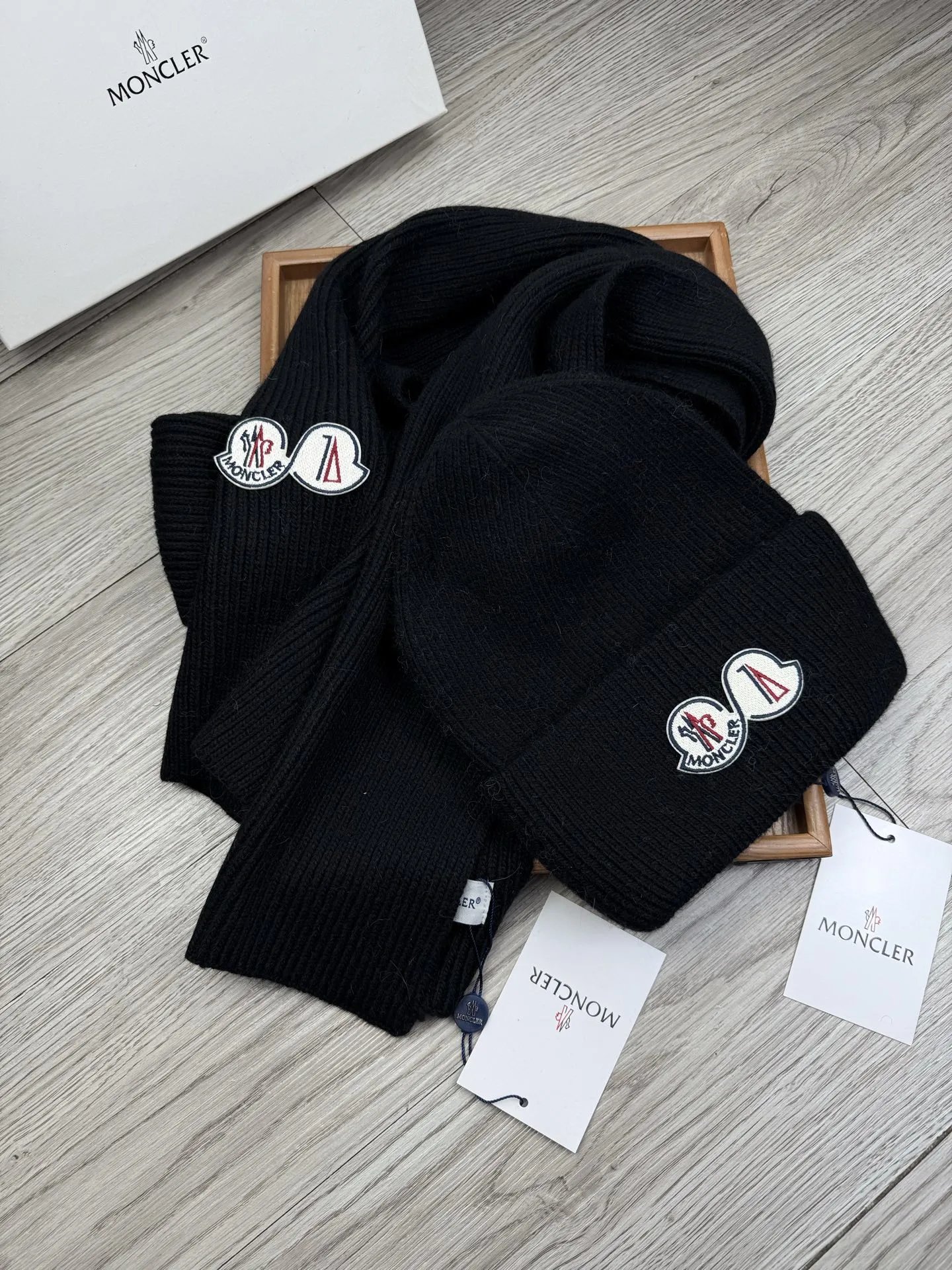 Moncler Wool Rabbit Fur Scarf & Hat Set Ver.G — Photo 9