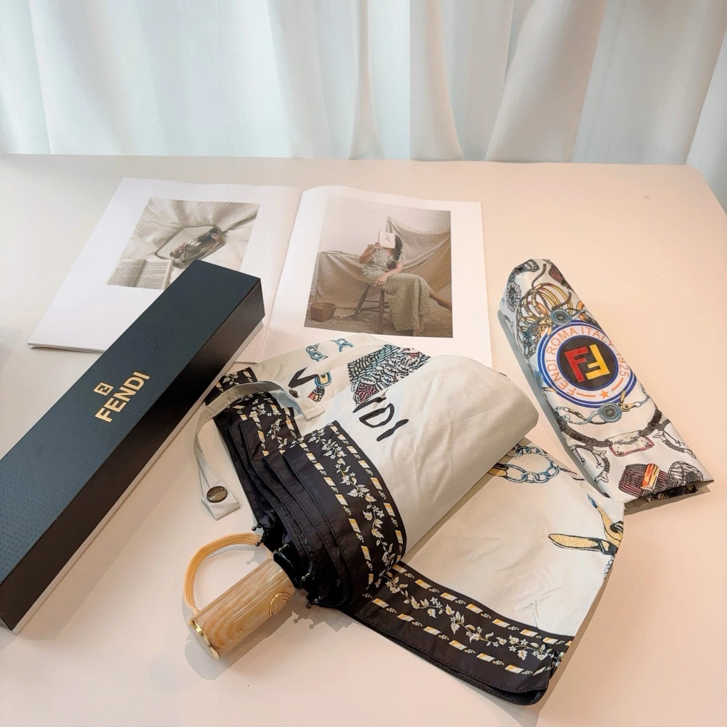 Fendi UV Protection Folding Umbrella Ver.C — Photo 6