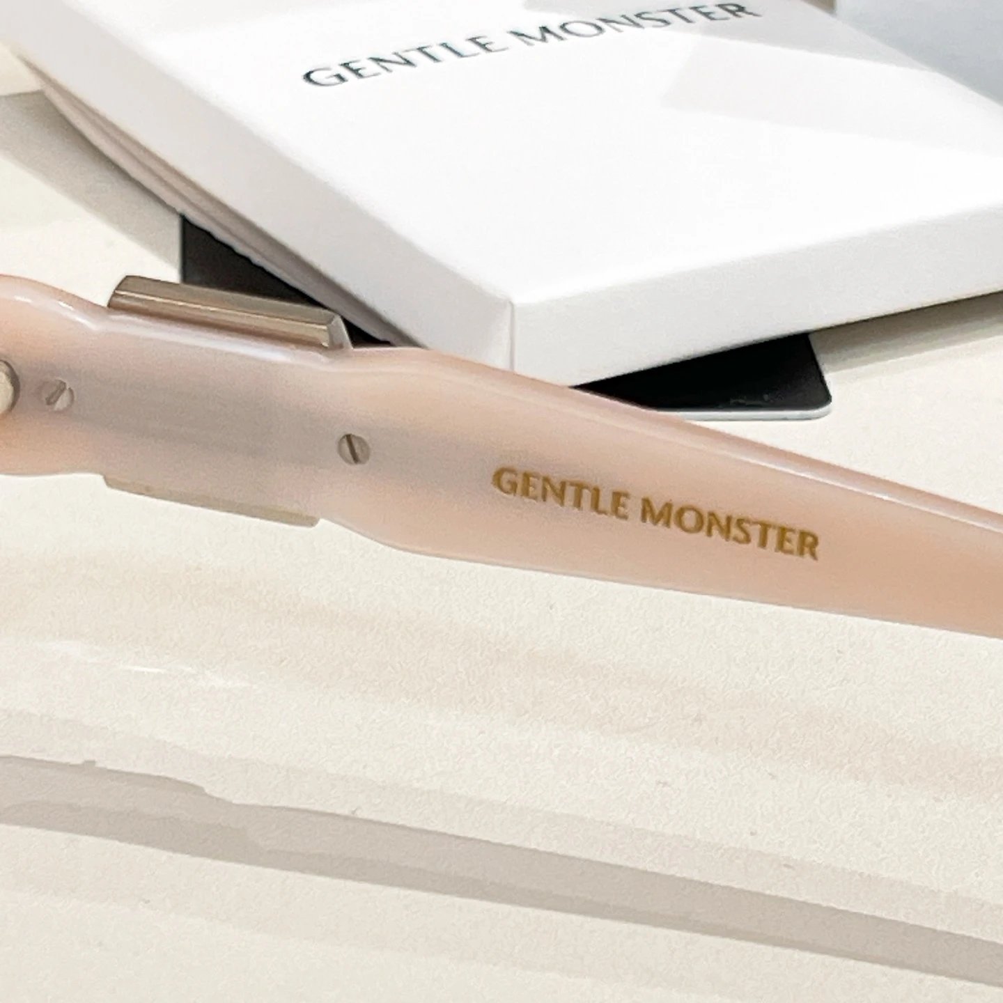 Gentle Monster RUVY VAN Sunglasses 55-22-145 — photo 6