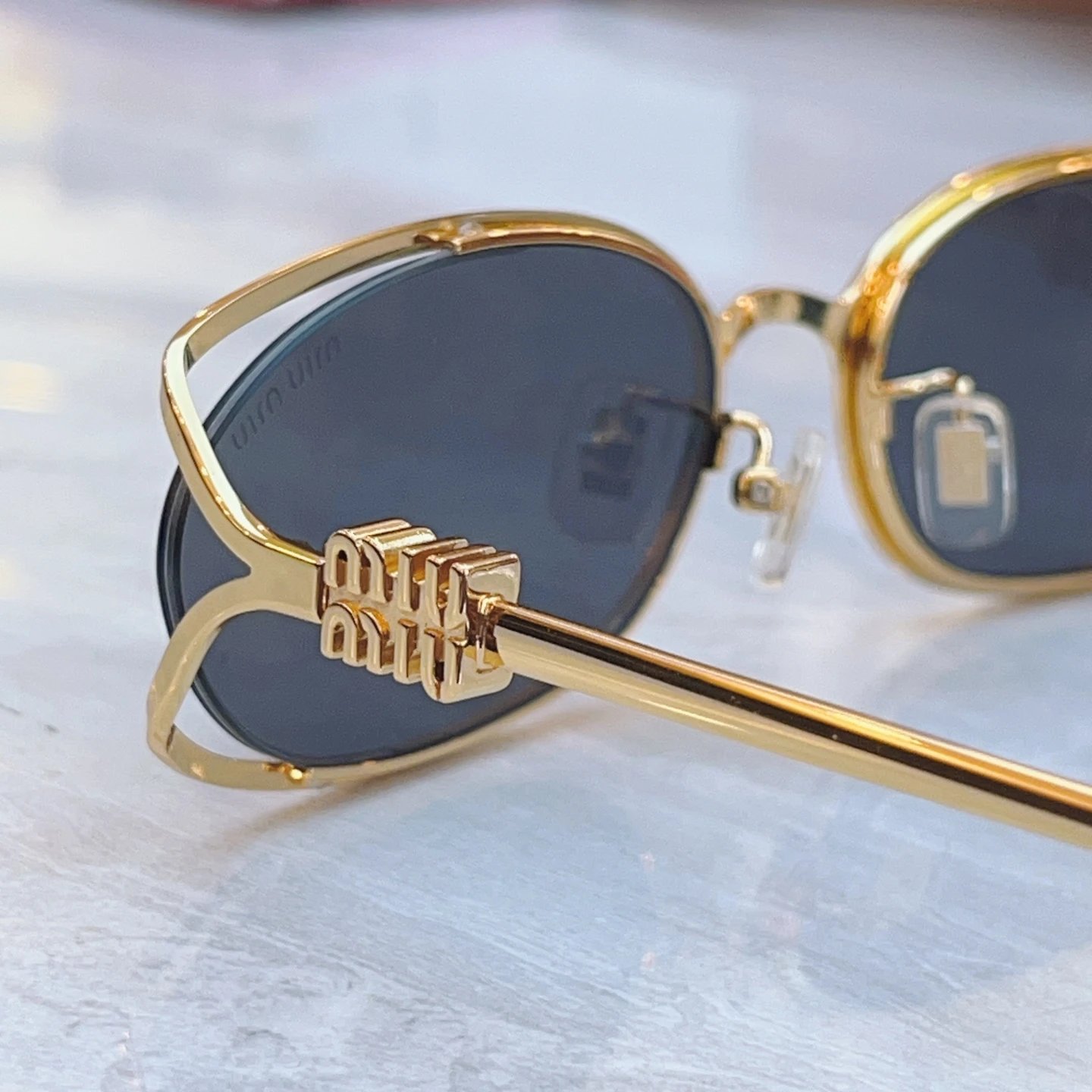 Miu Miu SMU 58Y Sunglasses 54-21-125 — photo 9