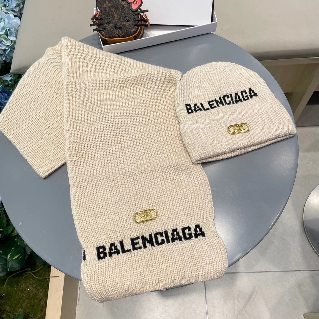 Balenciaga Wool Rabbit Fur Scarf & Hat Set Ver.C — Photo 3