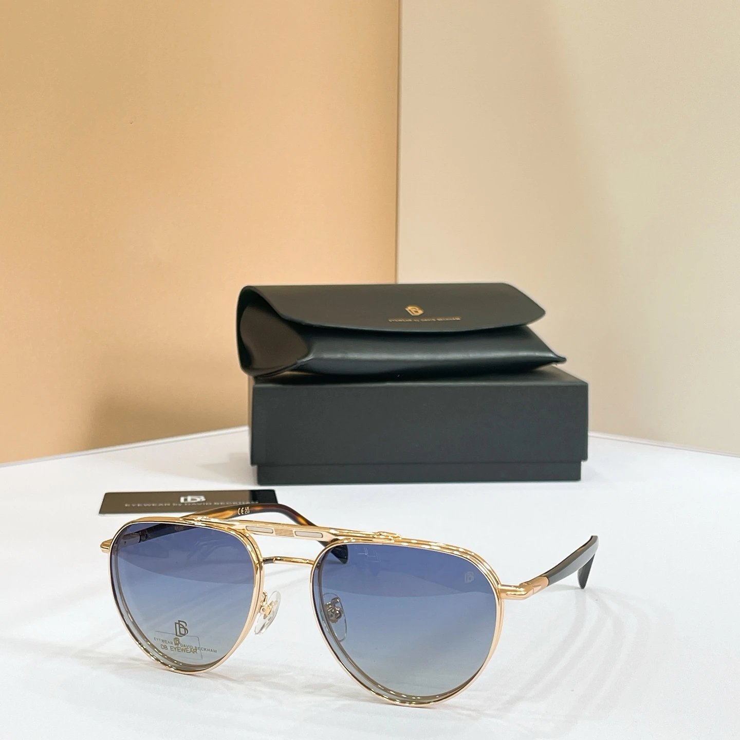 David Beckham DB 1238 Sunglasses Ver.B — photo 3