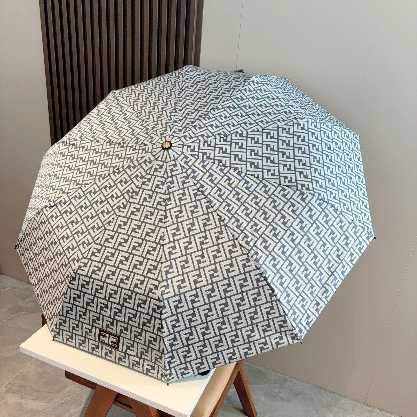 Fendi UV Protection Folding Umbrella Ver.D — Photo 8