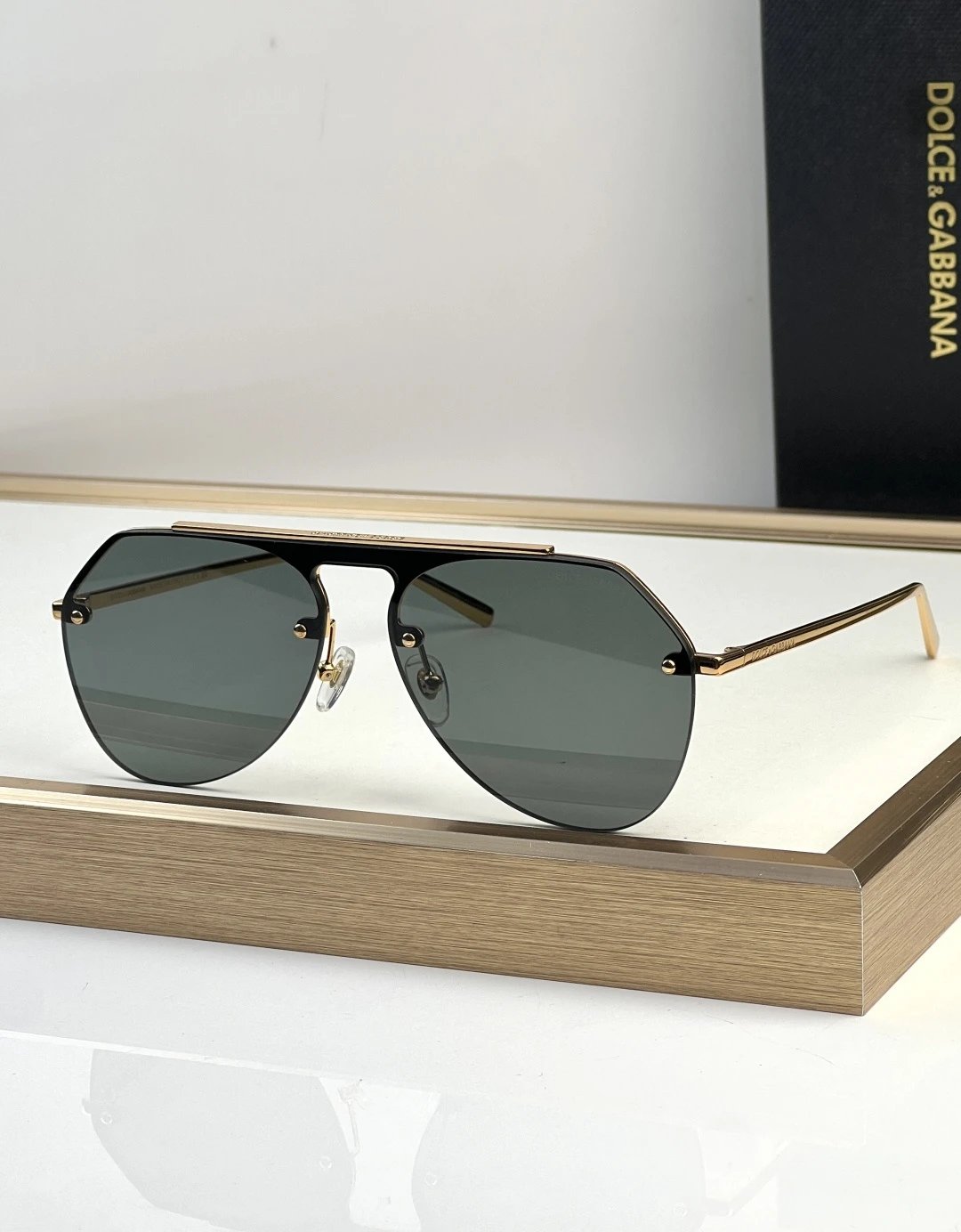 Dolce & Gabbana DG2213 Sunglasses 60-14-145 — Zdjęcie 4