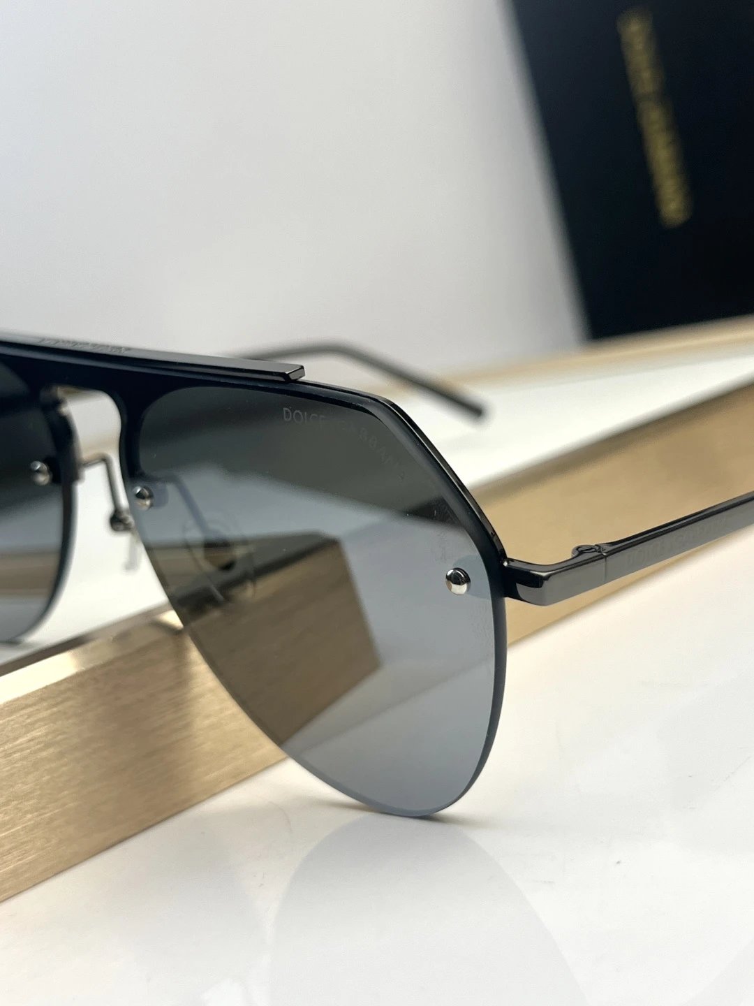 Dolce & Gabbana DG2213 Sunglasses 60-14-145 — Zdjęcie 7