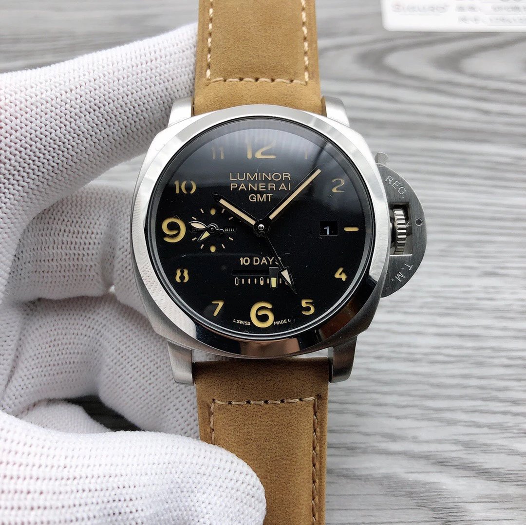 Reloj automático Panerai Luminor GMT 10 Days con correa de piel marrón claro