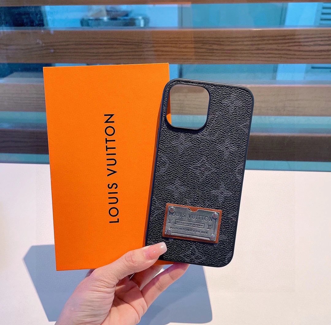 Louis Vuitton Phone Case Ver.B — Photo 2