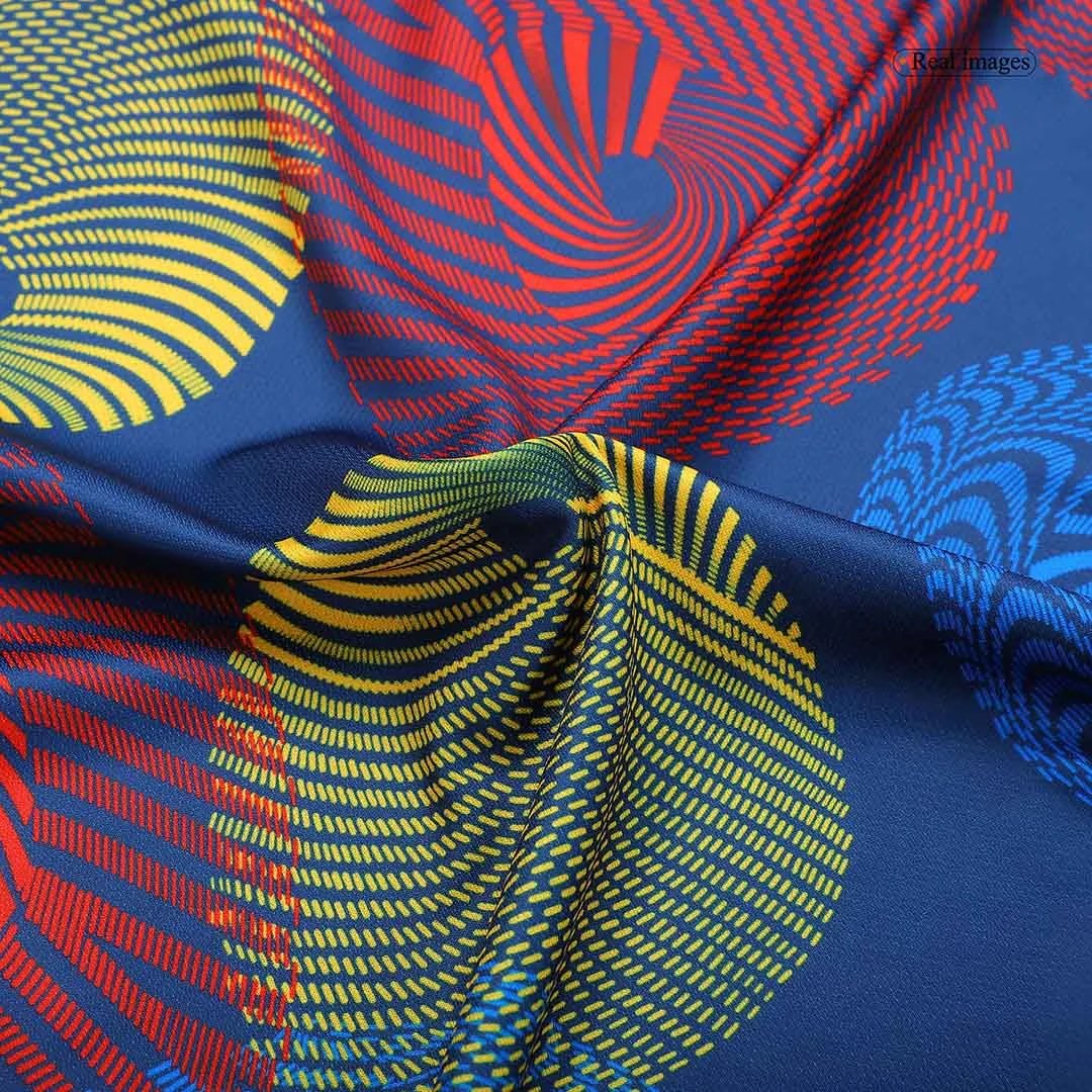 Spain 2022 Pre-Match Jersey — Photo 9