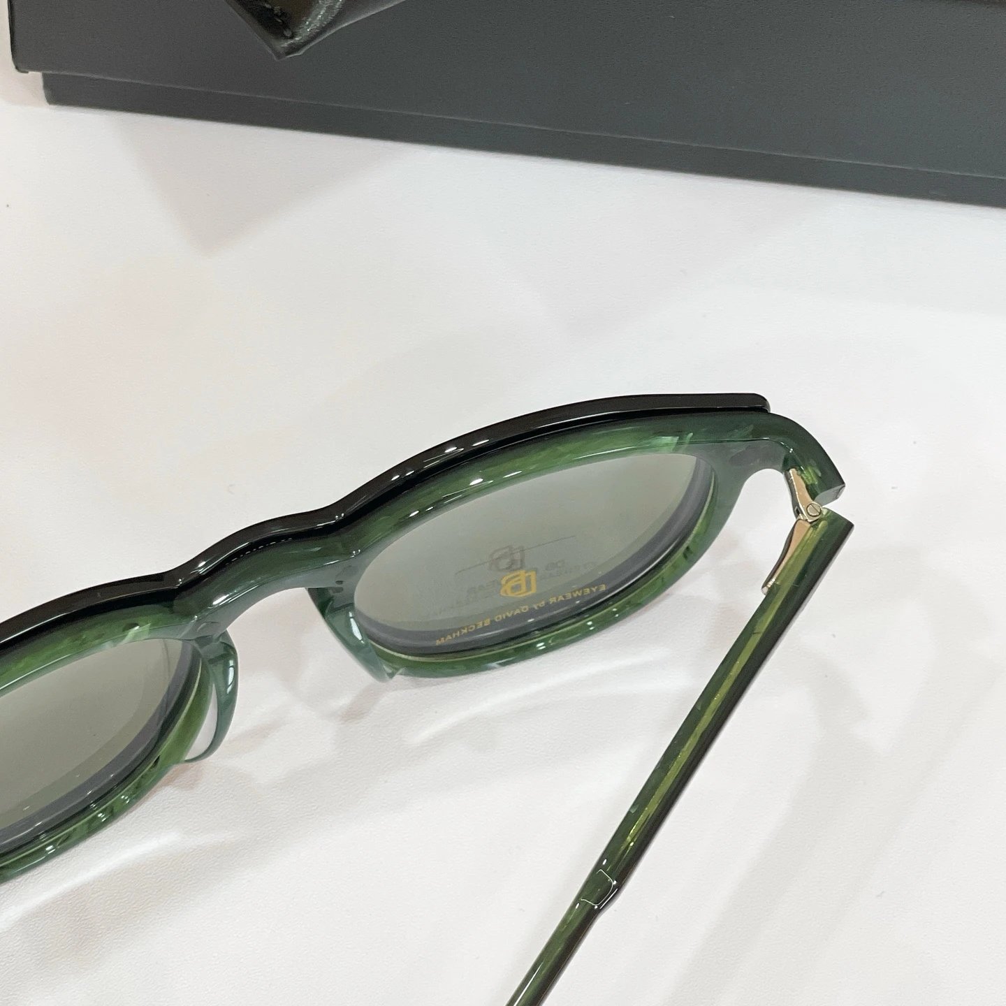 David Beckham DB 1018 Sunglasses Ver.A — Photo 6