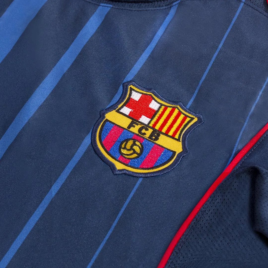 FC Barcelona 2004/05 Retro Away Jersey — photo 4
