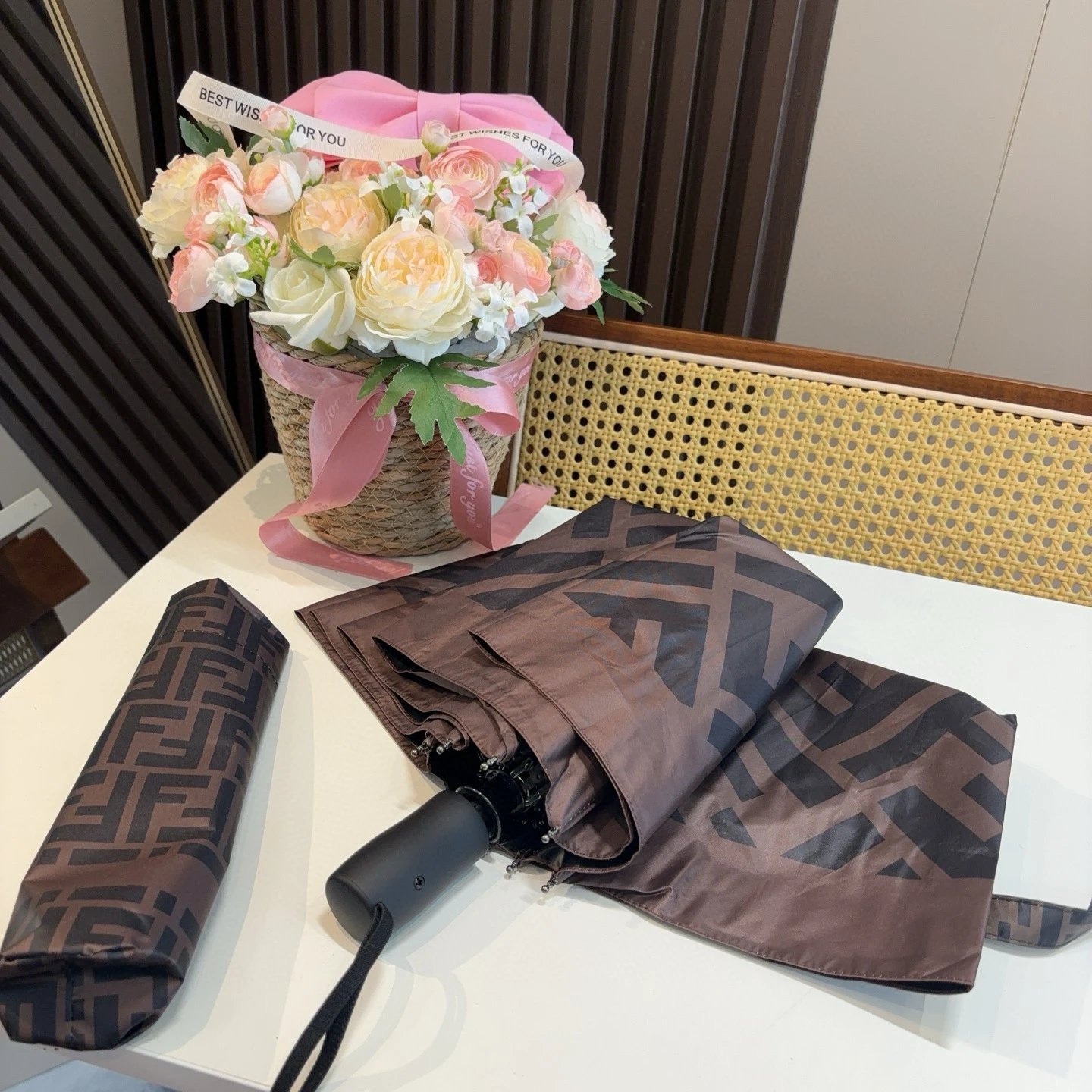 Fendi UV Protection Folding Umbrella Ver.J — Photo 6