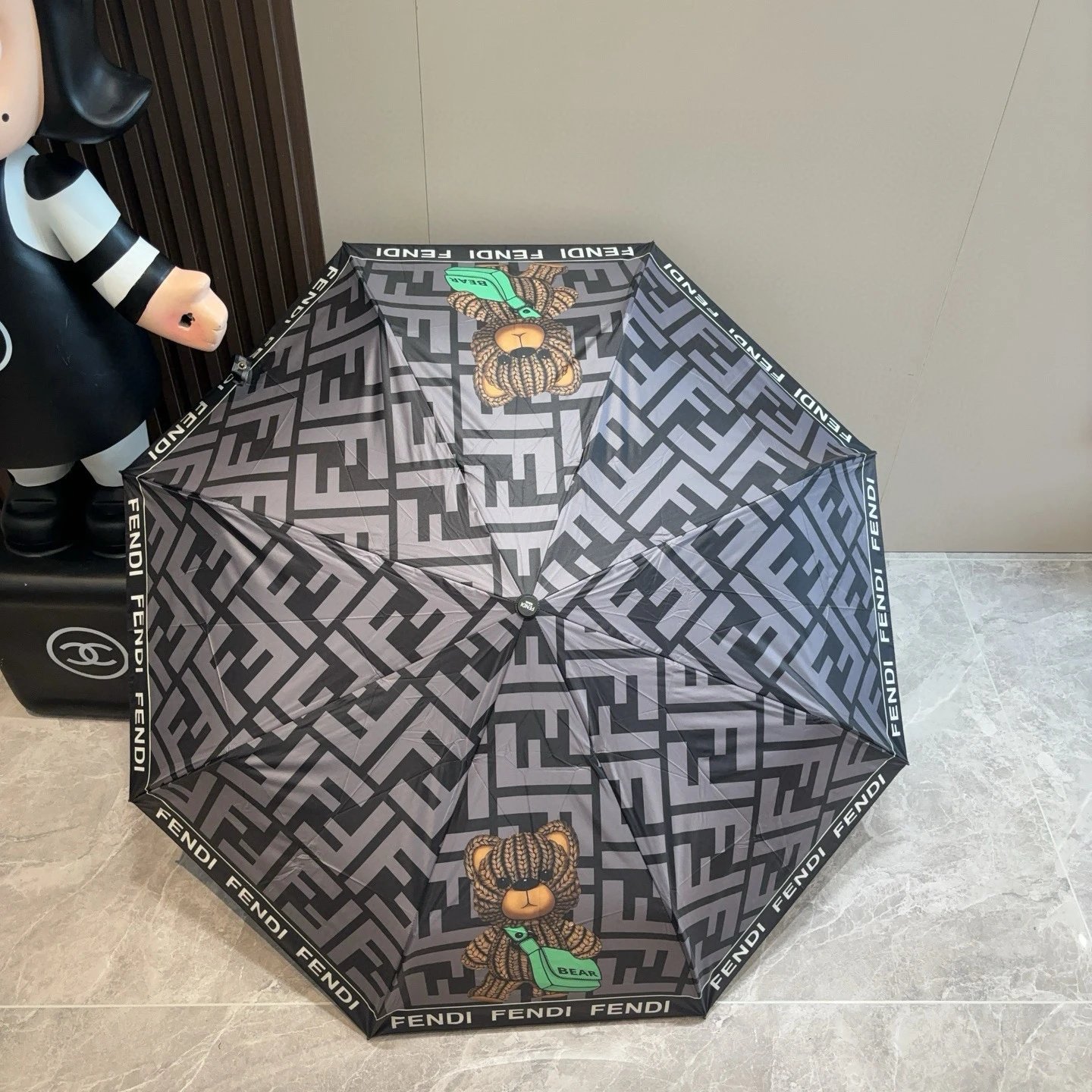 Fendi UV Protection Folding Umbrella Ver.K — Photo 6