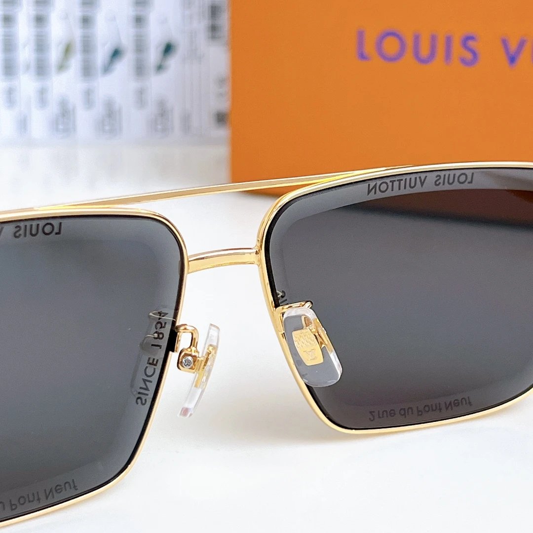 Louis Vuitton Z2610 Sunglasses 61-13-145 — photo 8