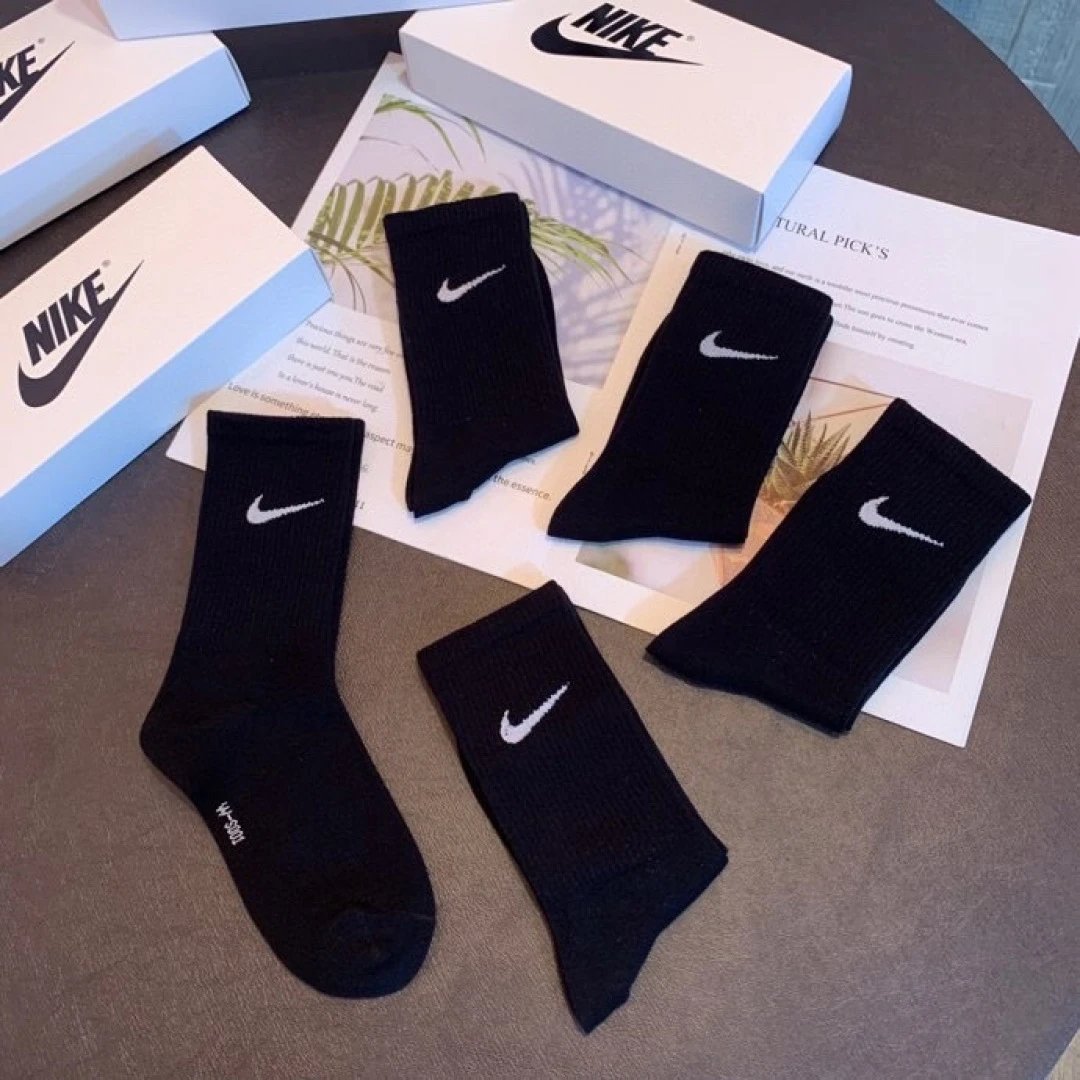 Nike Crew Socks Ver.E — Photo 2