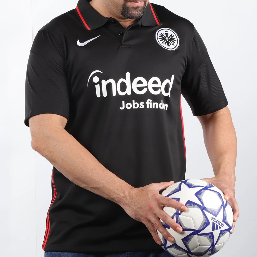 Eintracht Frankfurt 21/22 Home Jersey — Zdjęcie 3