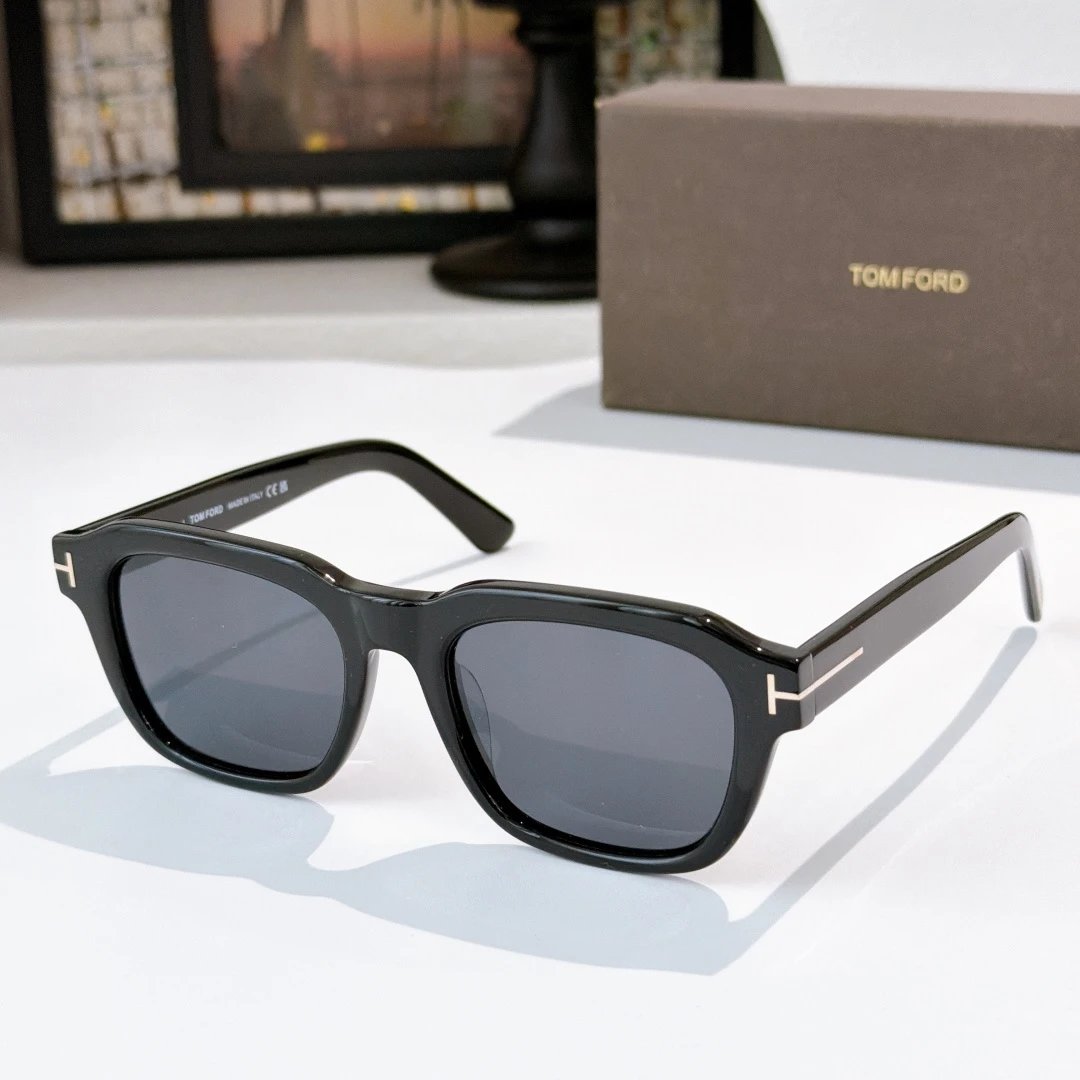 Tom Ford TF1226 Sunglasses 52-20-135 — photo 5