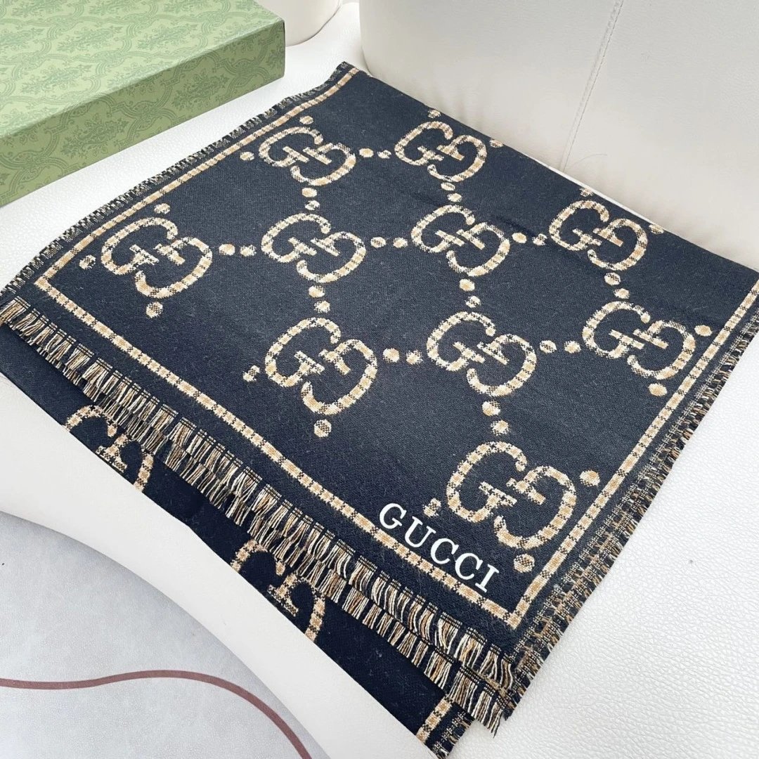 Gucci Cashmere Shawl Ver.H — Photo 4