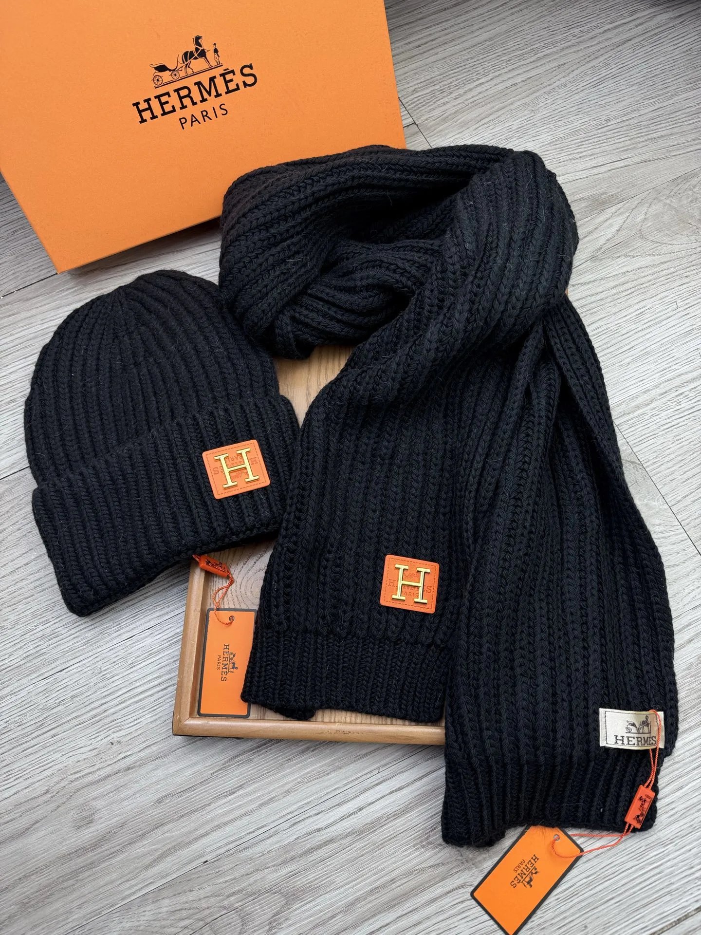 Hermes Wool Rabbit Fur Scarf & Hat Set Ver.A — Photo 7