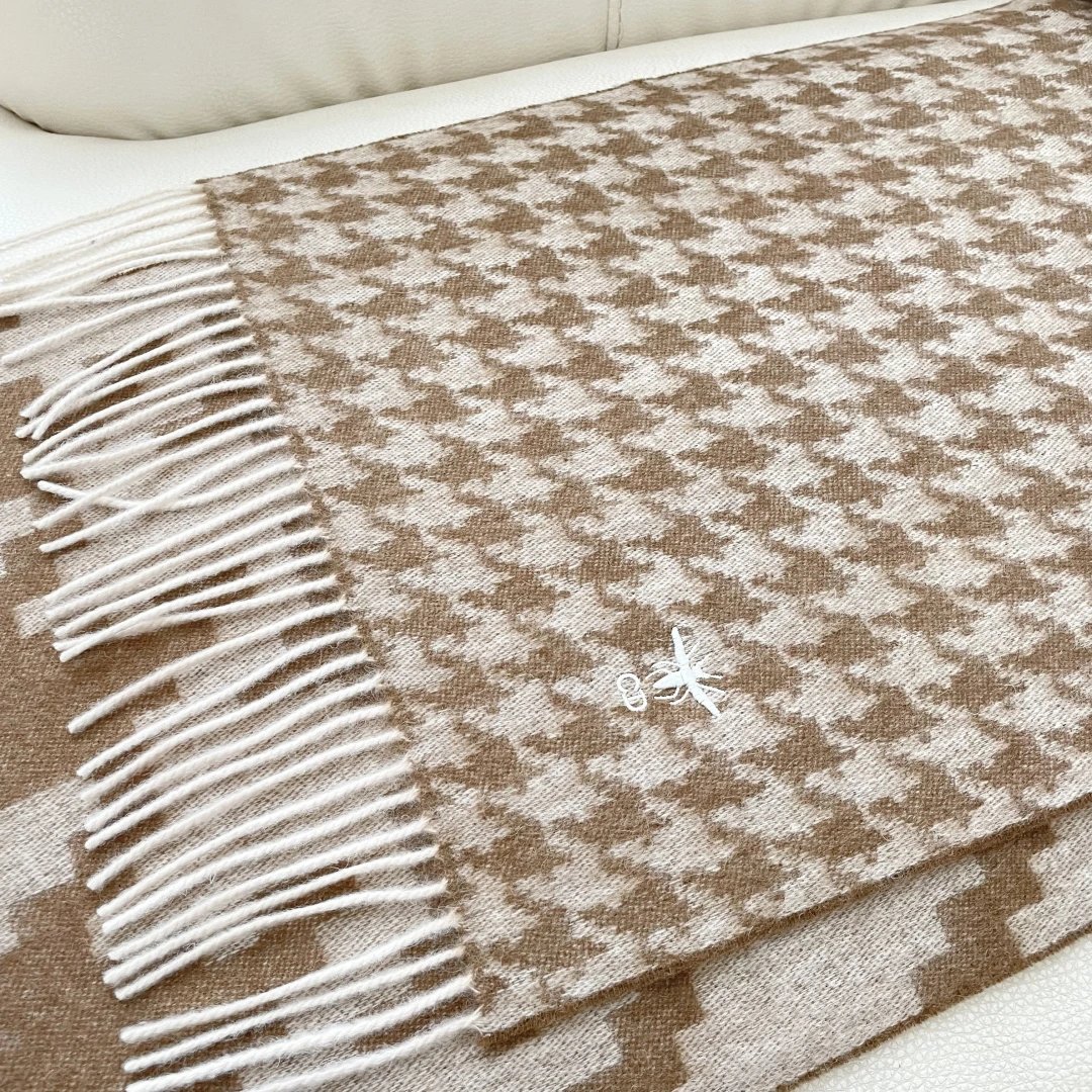 Dior Scarf Ver.D — Photo 9