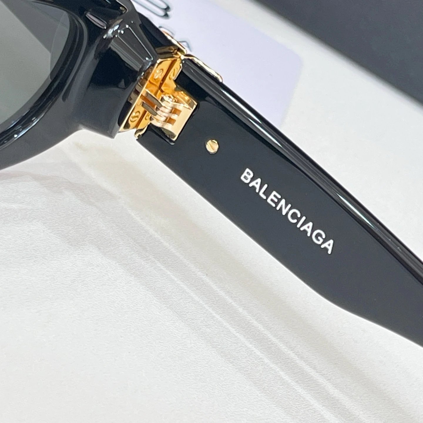 Balenciaga BB0505S Sunglasses 57-17-135 — QC