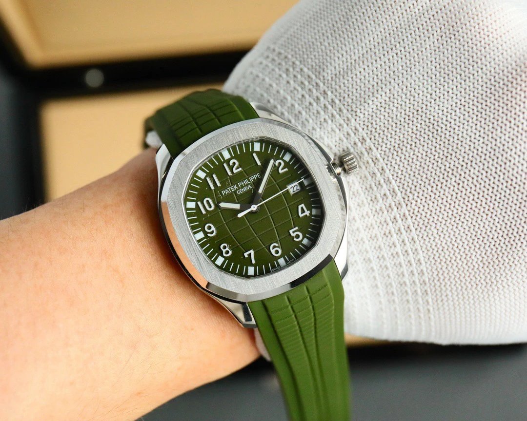 Patek Philippe Nautilus Automatic Watch Ver.C — photo 5