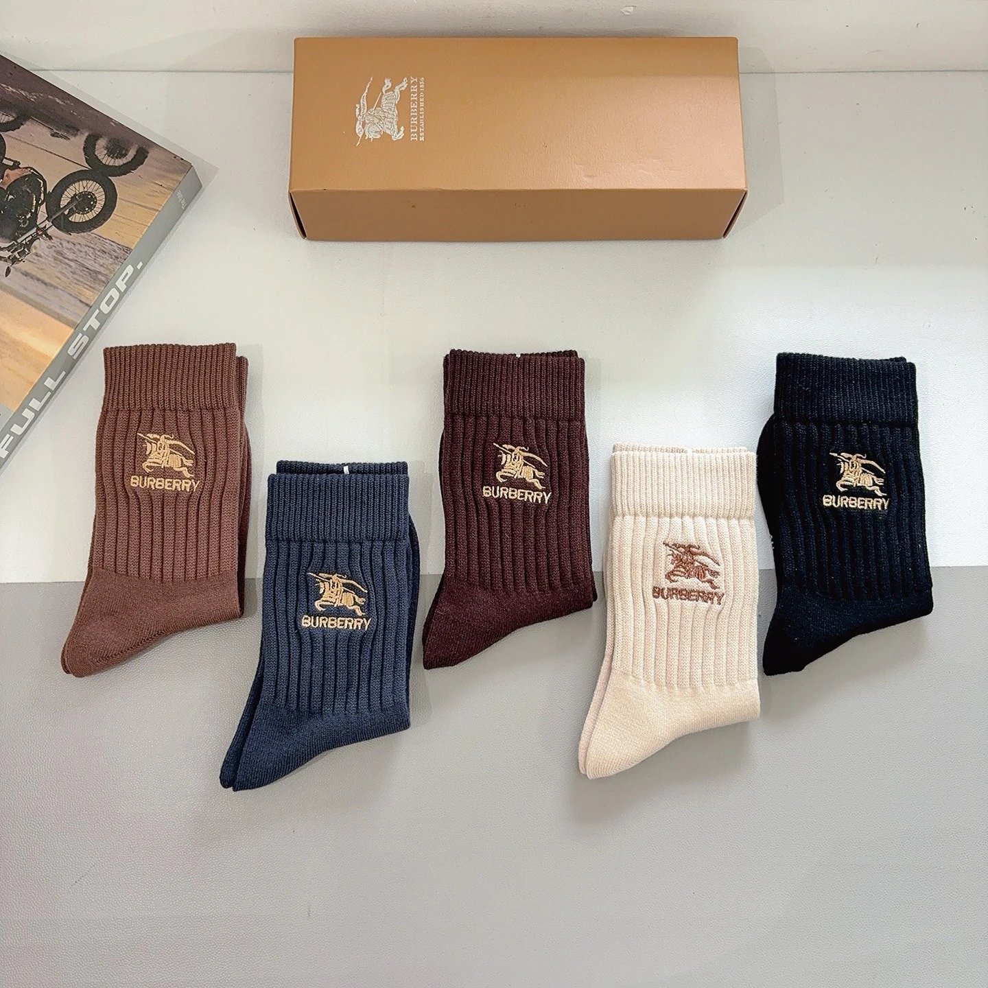Burberry Knee-High Socks Ver.B — photo 9