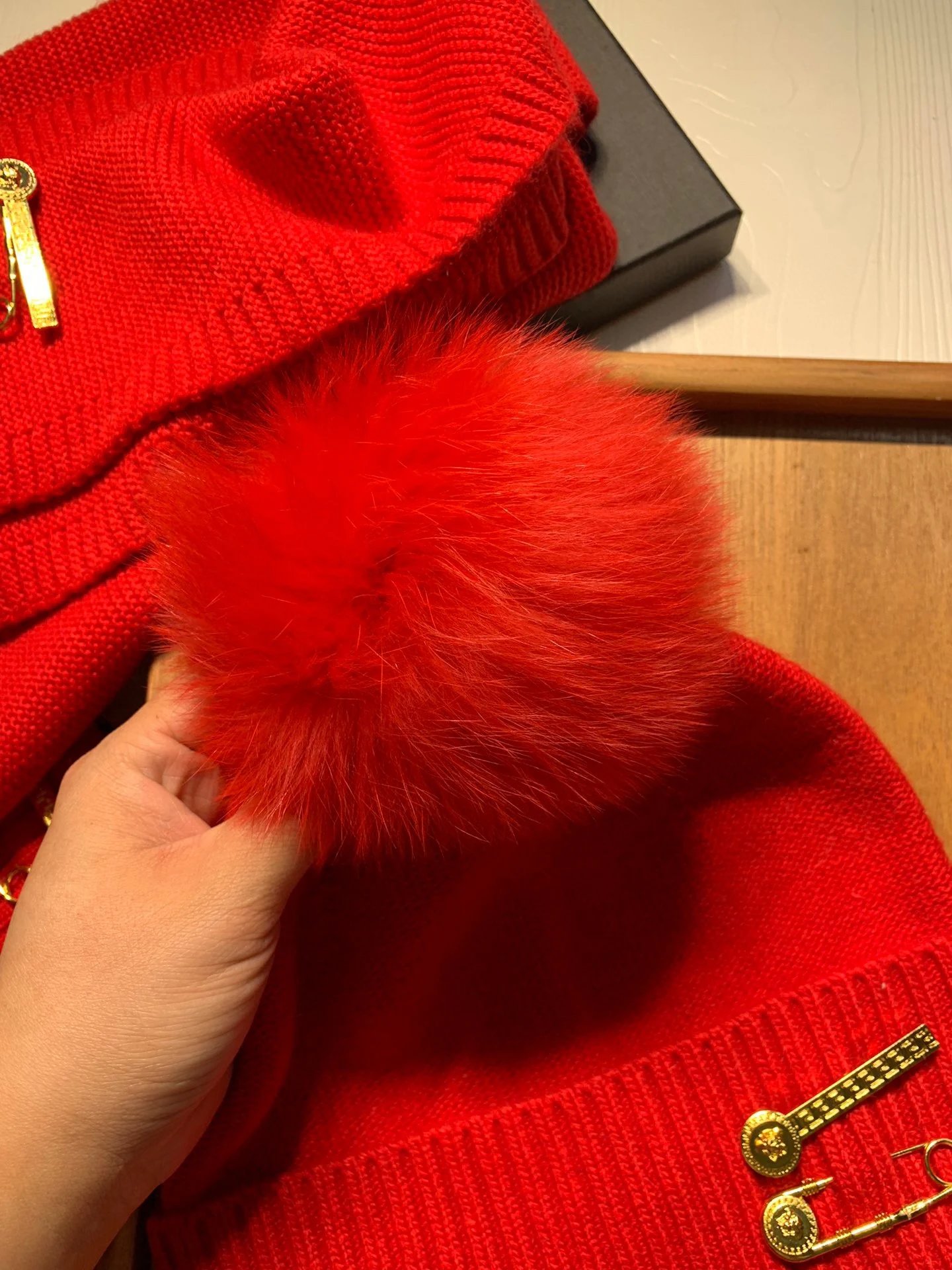Versace Wool Rabbit Fur Scarf & Hat Set Ver.E — QC