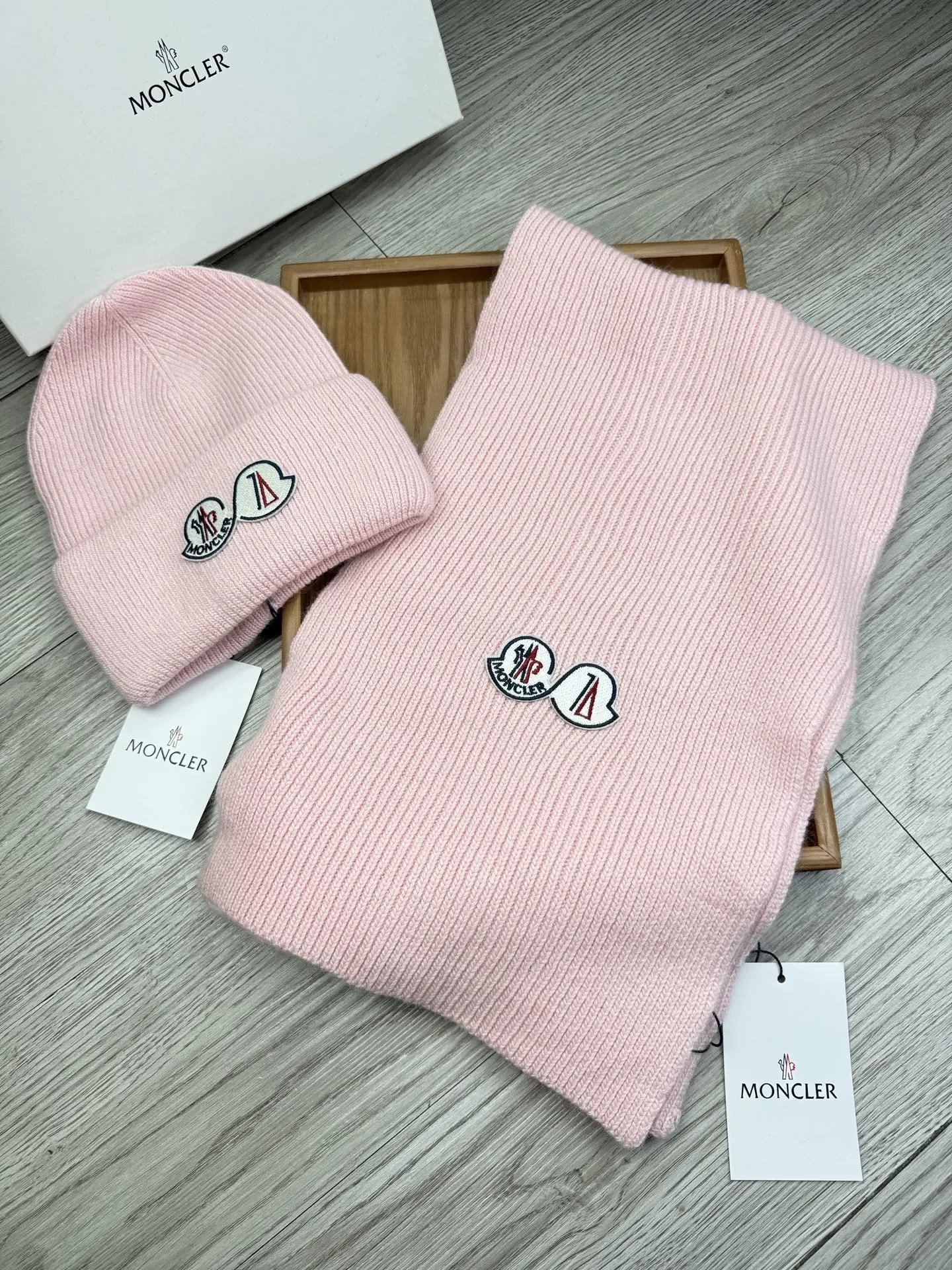 Moncler Wool Rabbit Fur Scarf & Hat Set Ver.E — Photo 3