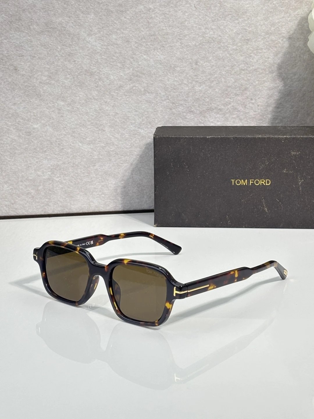 Tom Ford FT6123 Sunglasses 48-20-145 — photo 4