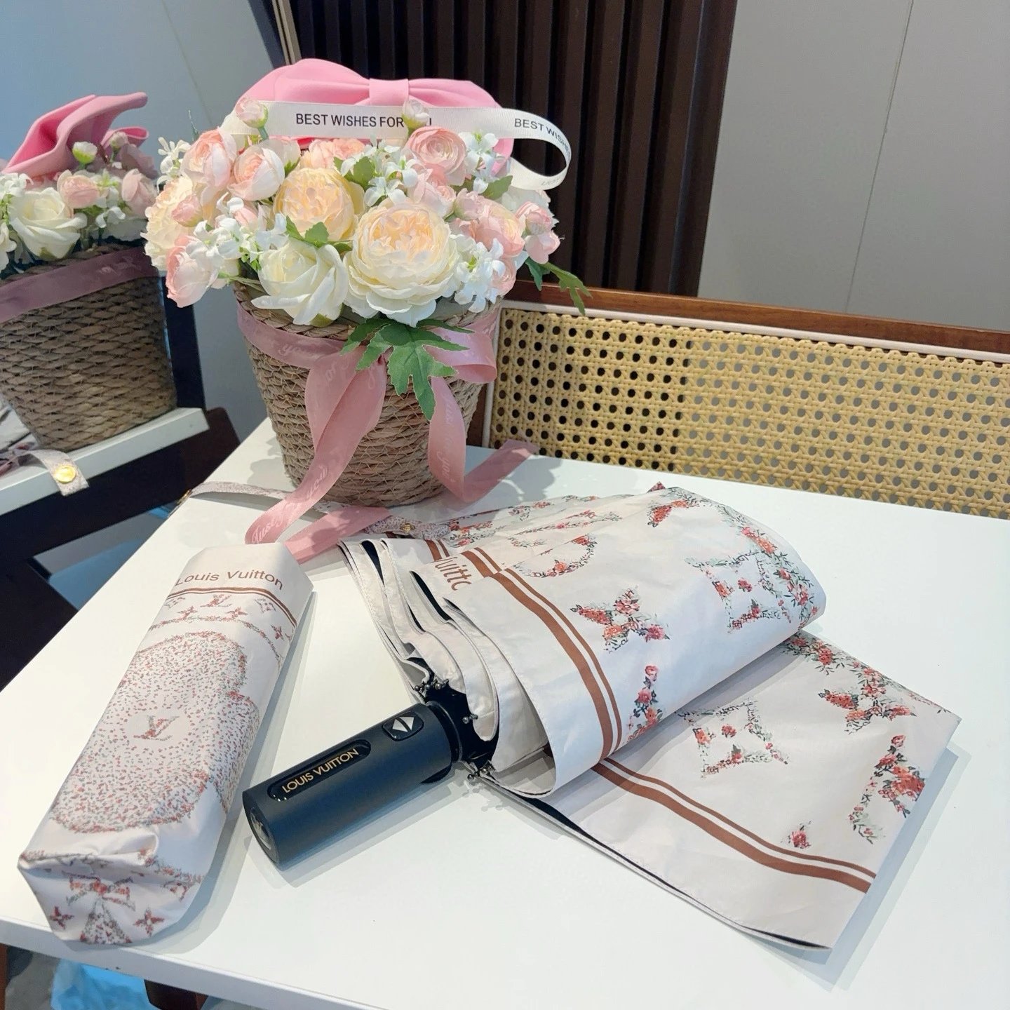 Louis Vuitton UV Protection Folding Umbrella Ver.E — Zdjęcie 6
