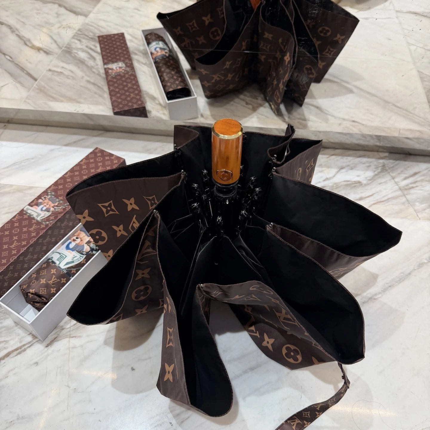 Louis Vuitton UV Protection Folding Umbrella Ver.B — QC