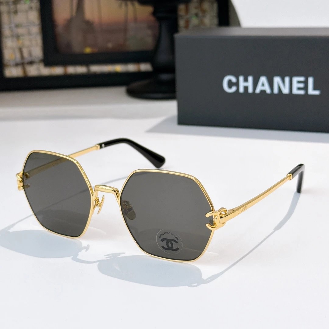 Chanel CH2231 Sunglasses 54-17-140 — photo 2
