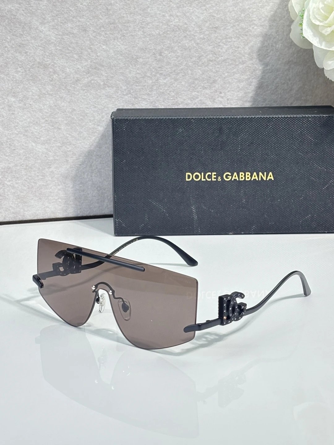 Dolce & Gabbana DG2314 Sunglasses — photo 3