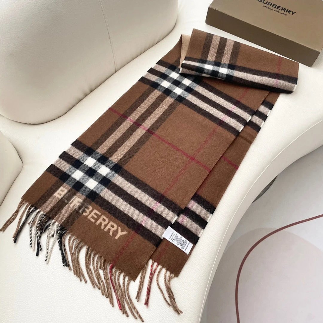 Burberry Cashmere Scarf Ver.B — Photo 5