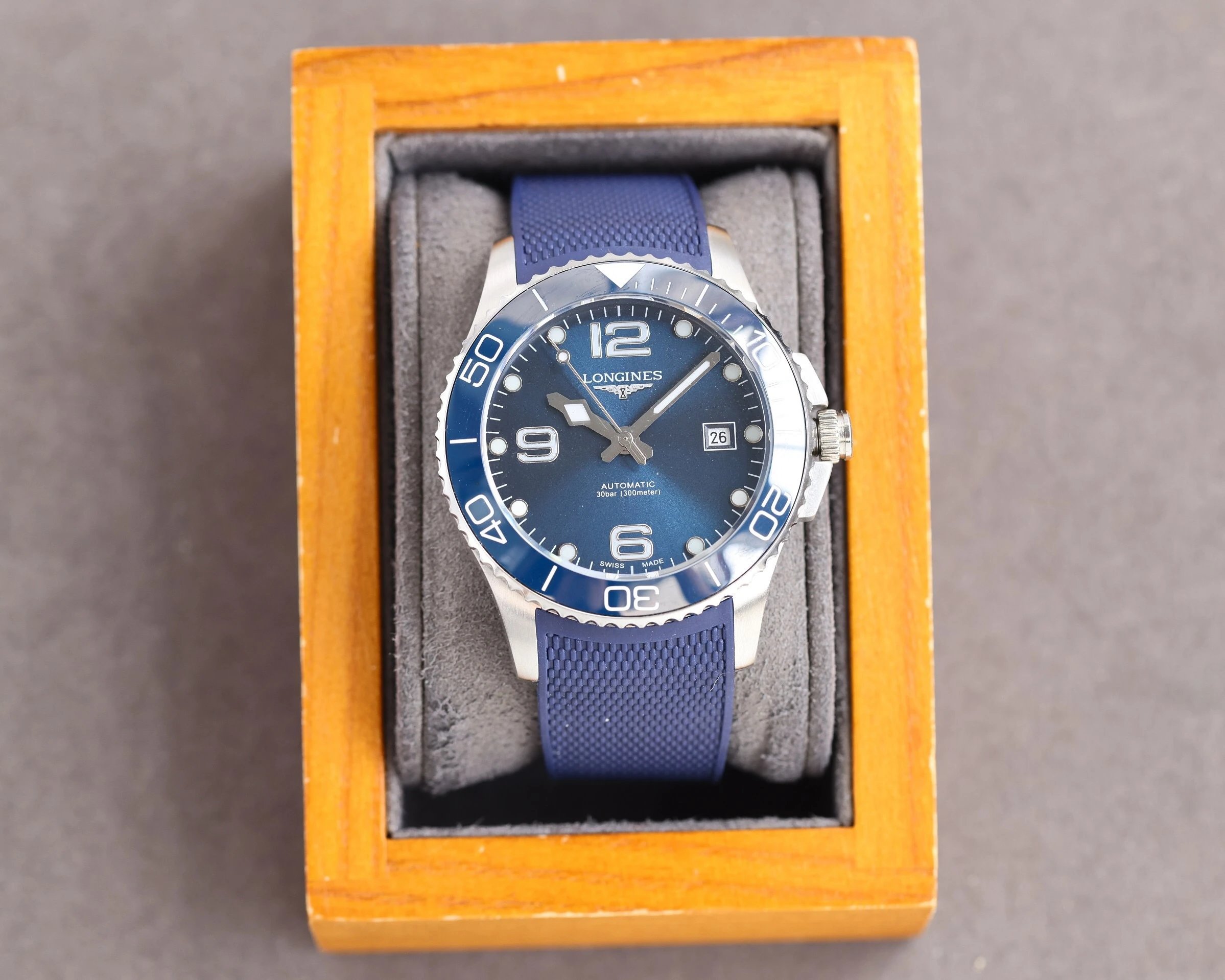 Longines Conquest Automatic Watch 41mm Ver.F — photo 3