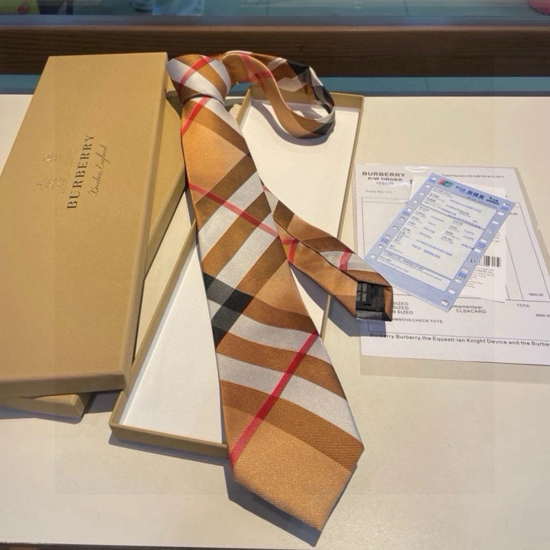 Burberry Silk Tie Ver.J — Photo 8