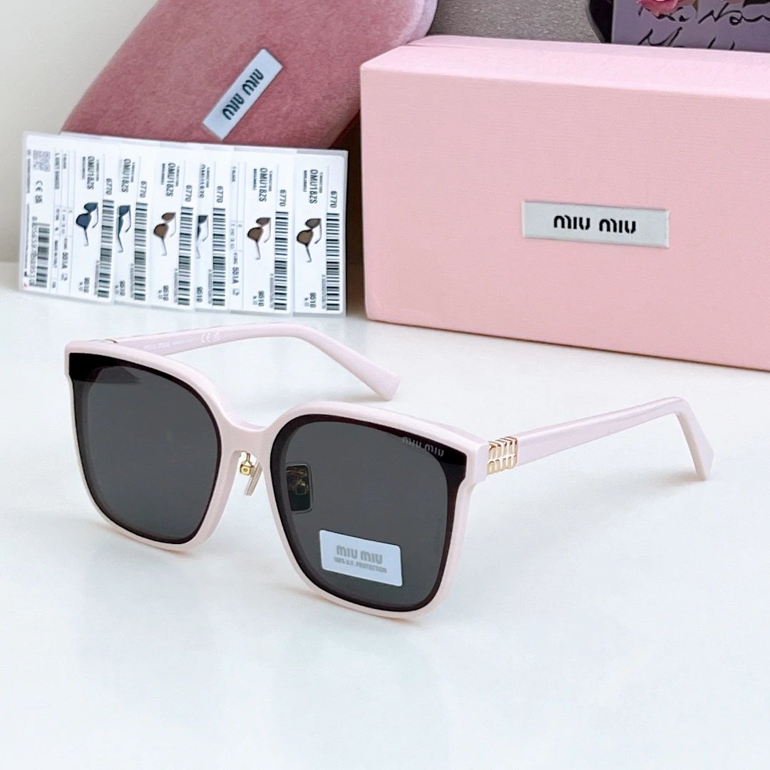 Miu Miu SMU 18zs Sunglasses 61-15-145 — Zdjęcie 2
