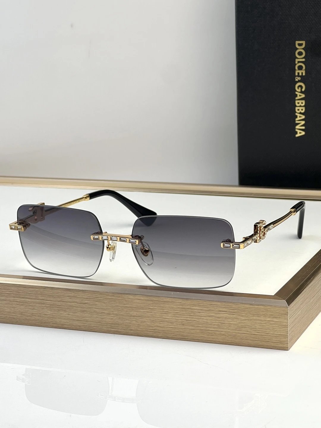 Dolce & Gabbana DG2206 Sunglasses 58-17-145 — photo 3