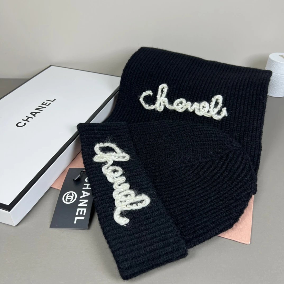 Chanel Scarf & Hat Set Ver.A — Zdjęcie 2