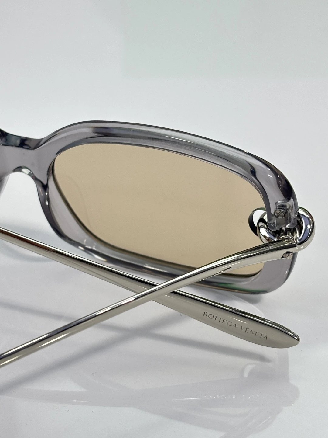 Bottega Veneta BV1440S Sunglasses 55-17-145 — QC