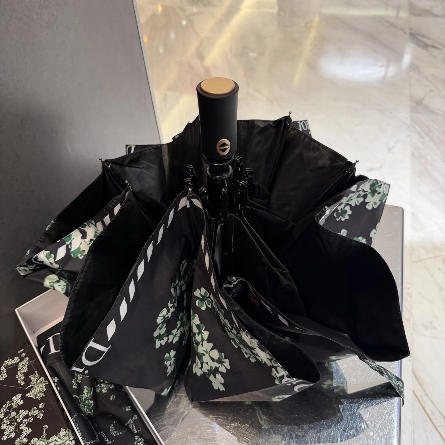 Dior UV Protection Folding Umbrella Ver.C — Photo 5